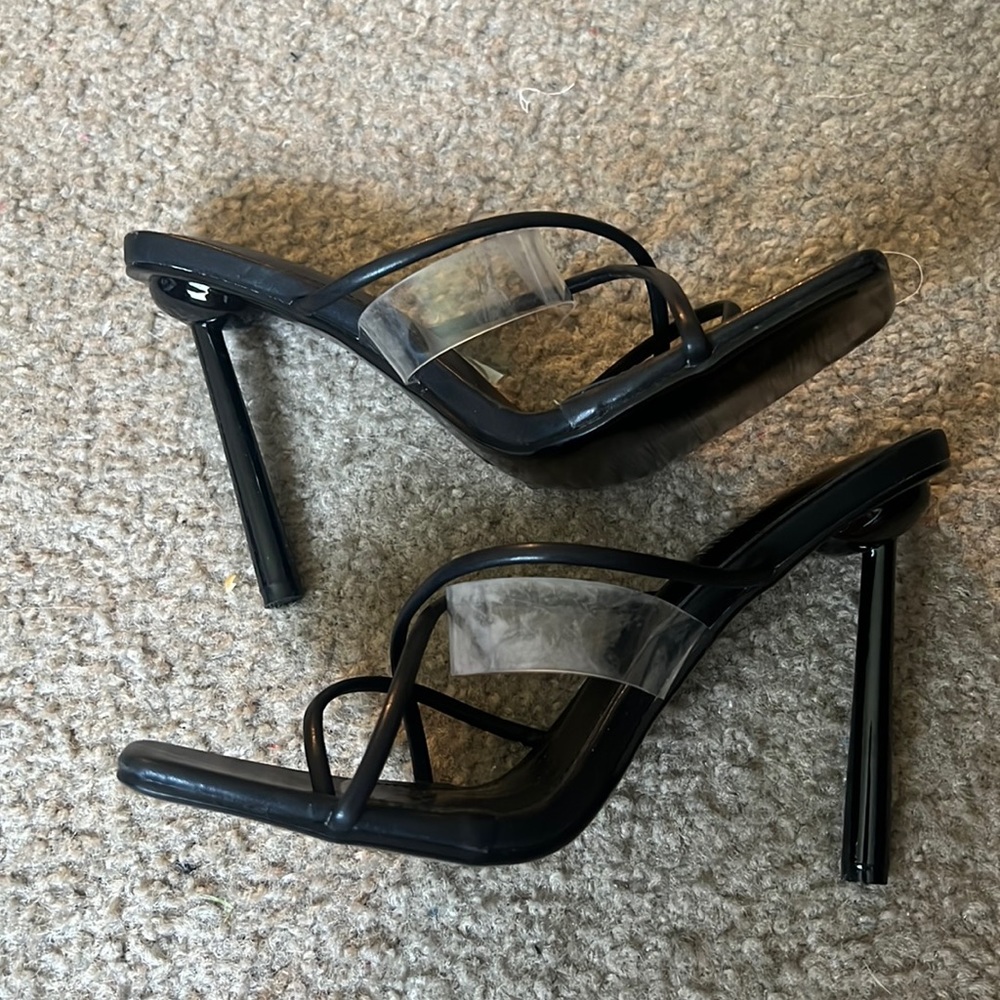 Cape Robbin Black Strappy Stilettos Heels 8 New